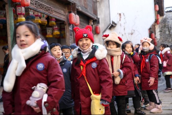 37b598abbbb92cd994952971c4a3ec70