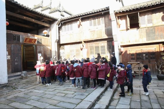 55691675a8862b27a7cd61d18f5794b3